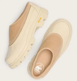 Women SOREL Daystorm™ Clog Women's Shoe